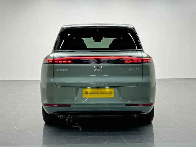 IM Motors LS8 — Фото автомобиля 5
