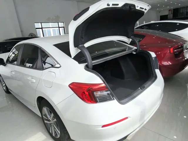 Honda Civic — Фото автомобиля 18