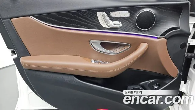 Mercedes-Benz E-Class W213 — Фото автомобиля 13