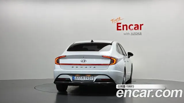 Hyundai Sonata — Фото автомобиля 4