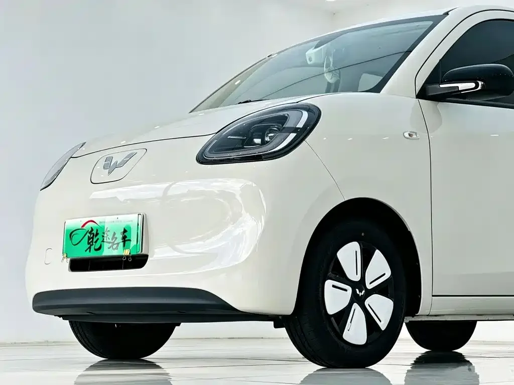 Wuling Motors Hongguang MINIEV 2025 4-Door Advanced — Фото автомобиля 8