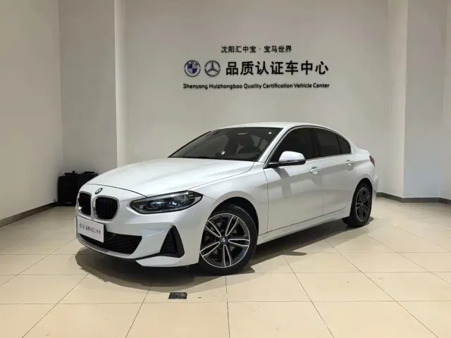 Фотография автомобиля — BMW 1 Series