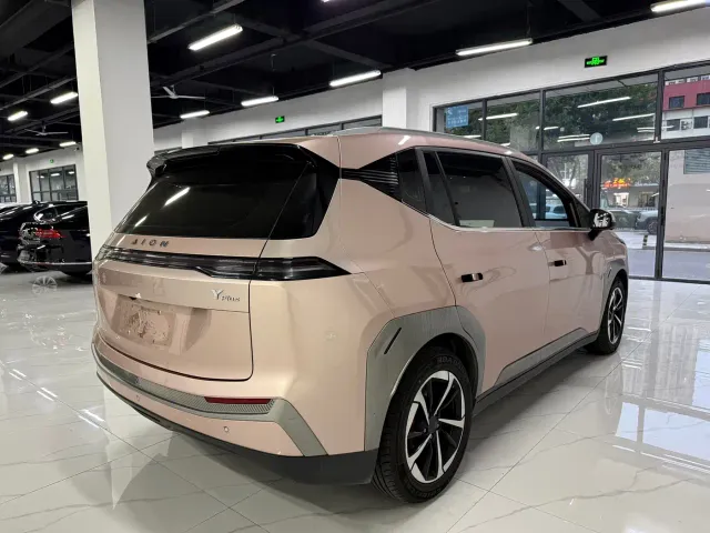 GAC Aion Y — Фото автомобиля 9