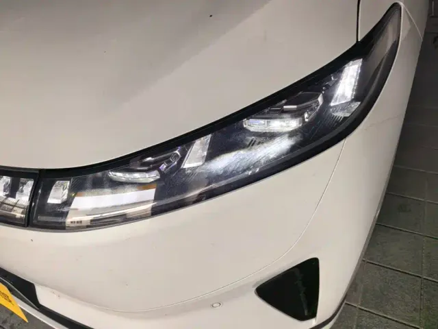 Dongfeng Yipai eπ008 2024 210Max Range Extender 6-Seater — Фото автомобиля 23