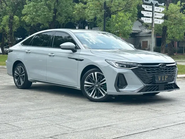 Chery Arrizo 8 — Фото автомобиля 3