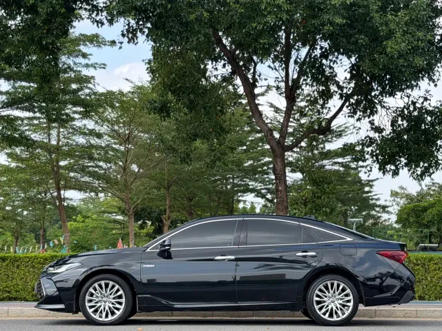 Toyota Avalon — Фото автомобиля 10