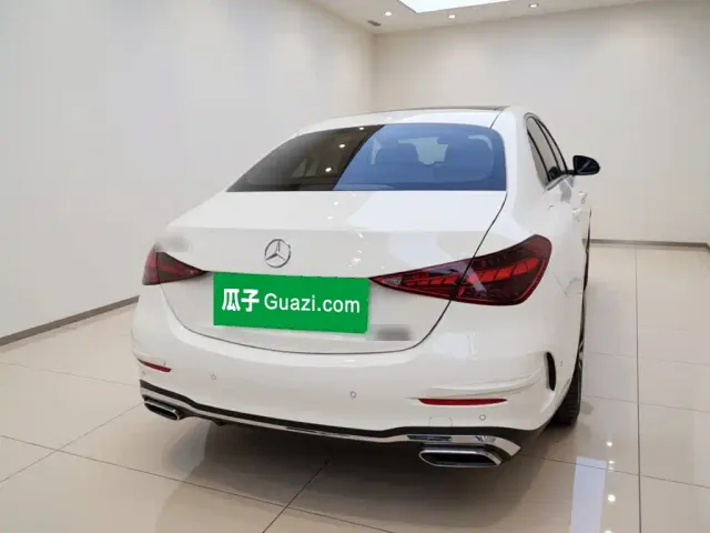 Mercedes-Benz C-Class — Фото автомобиля 3