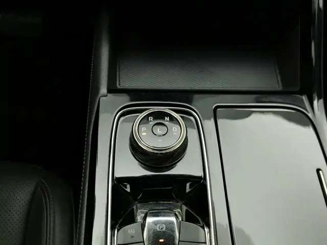 Ford Lingrui — Фото автомобиля 13