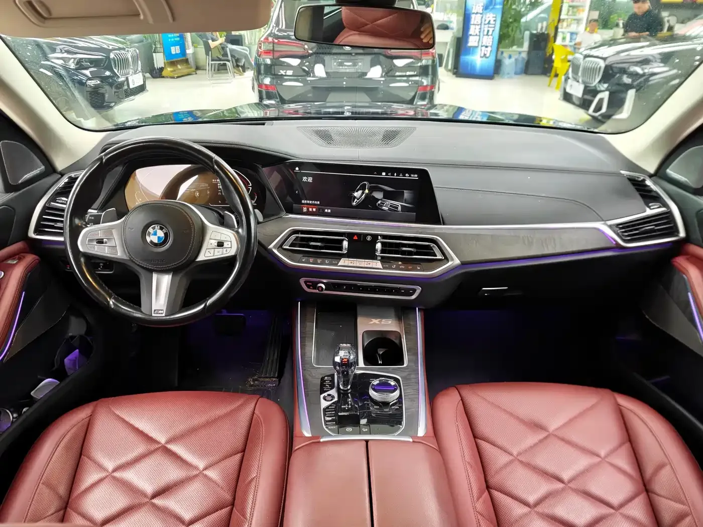 BMW BMW X5 2022 xDrive 30Li Premium M Sport Package — Фото автомобиля 8