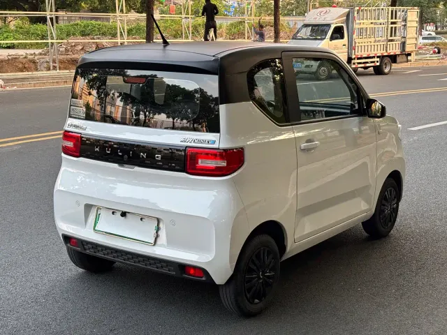 Wuling Hongguang Mini EV — Фото автомобиля 21