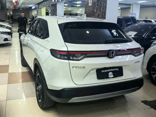 Honda Vezel — Фото автомобиля 12