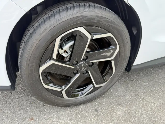 BYD Seal 06 — Фото автомобиля 19