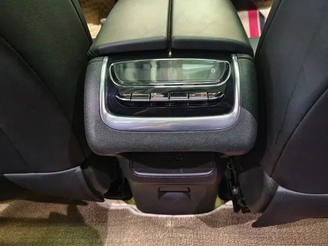 Buick Enclave — Фото автомобиля 12