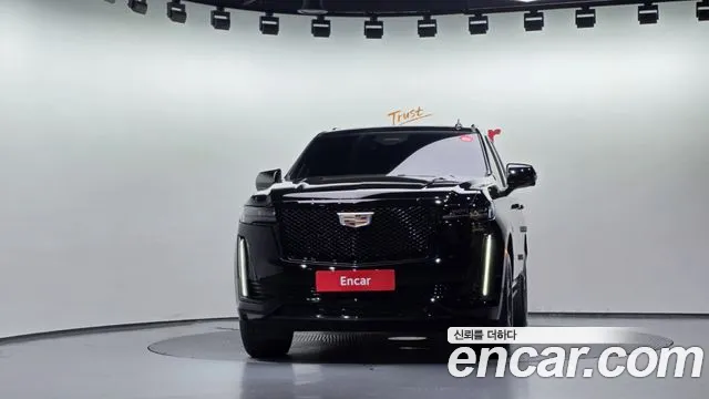 Cadillac Escalade Generation 5 — Фото автомобиля 3