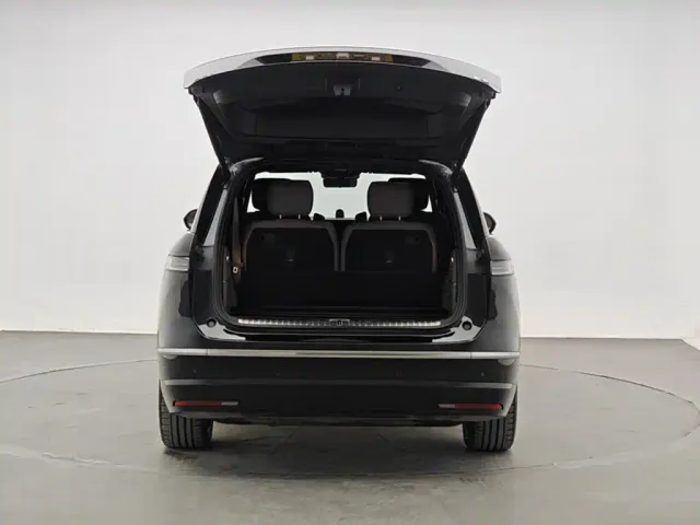 Nio ES8 — Фото автомобиля 8