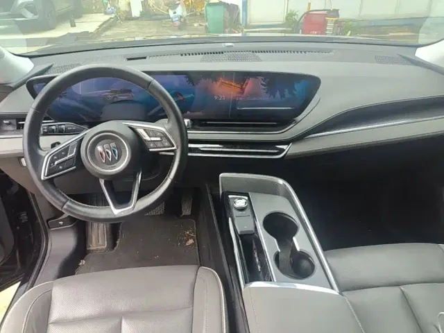 Buick E5 — Фото автомобиля 9