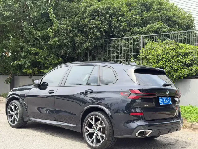 BMW X5 — Фото автомобиля 3