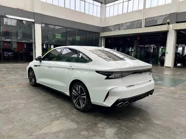 Chery Arrizo 8 — Фото автомобиля 8