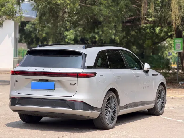 Xpeng G9 — Фото автомобиля 13