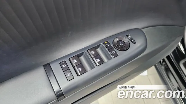 Hyundai Grandeur GN7 — Фото автомобиля 28