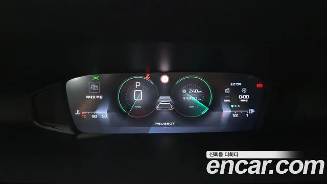 Peugeot 408 1.2 Pure Tech Allure — Фото автомобиля 8