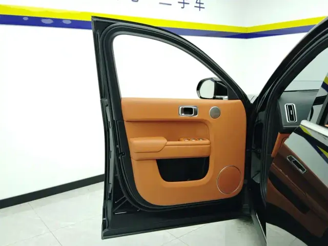 Li Auto L7 — Фото автомобиля 7