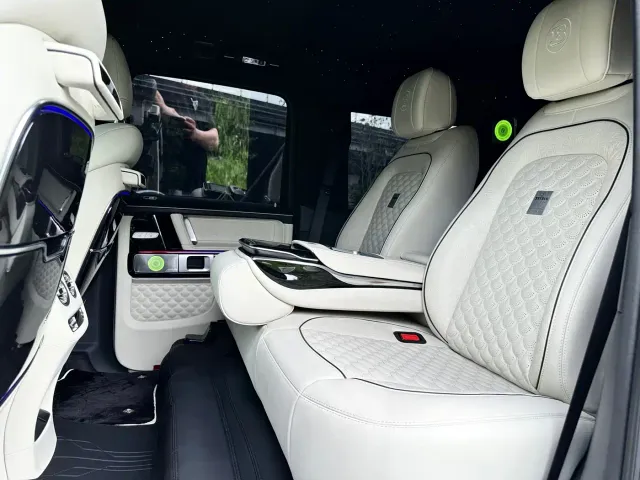 Mercedes-Benz G-Class — Фото автомобиля 21