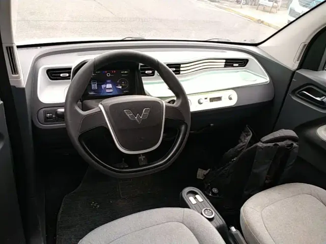 Wuling Hongguang Mini EV — Фото автомобиля 9