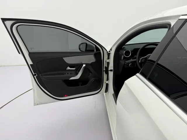 Mercedes-Benz A-Class — Фото автомобиля 21