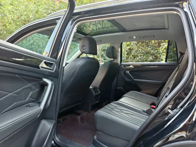 Volkswagen Tiguan L — Фото автомобиля 13