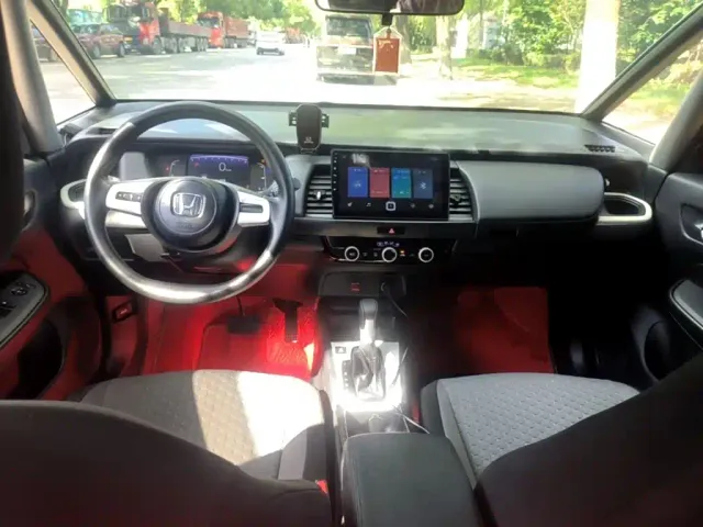 Honda Fit — Фото автомобиля 9