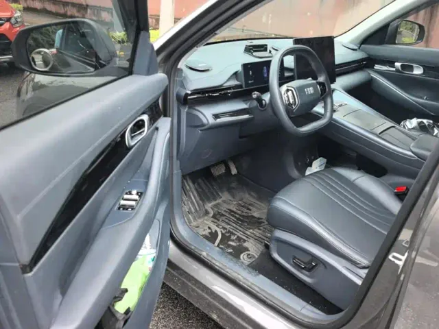 Geely Galaxy E5 — Фото автомобиля 9