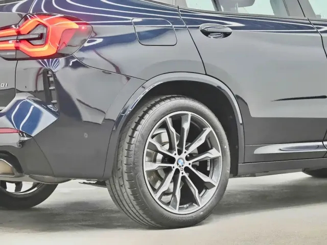 BMW BMW X3 2023 Facelift xDrive30i Leading M Night Package — Фото автомобиля 13