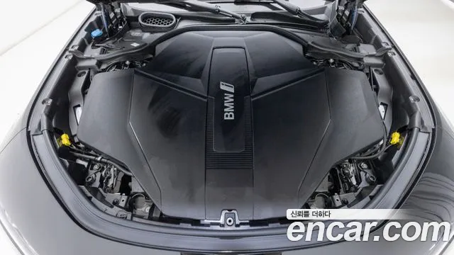 BMW i7 G70 — Фото автомобиля 6
