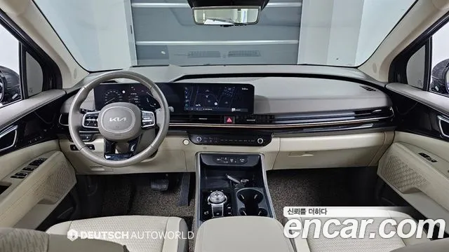 Kia Carnival Generation 4 — Фото автомобиля 7