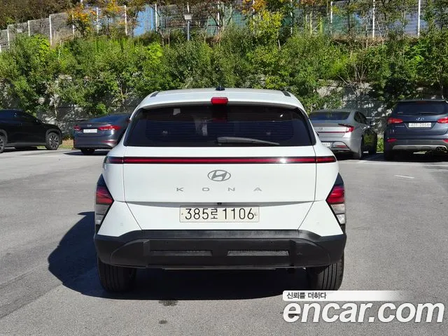 Hyundai Kona — Фото автомобиля 4