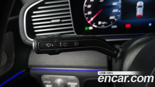 Mercedes-Benz GLE-Class — Фото автомобиля 24