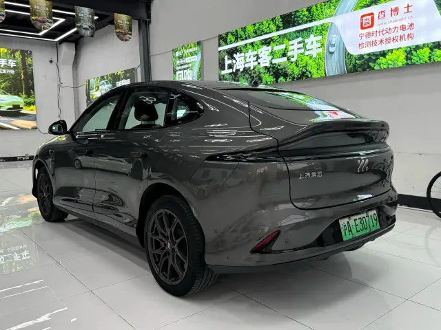 IM Motors LS6 — Фото автомобиля 6