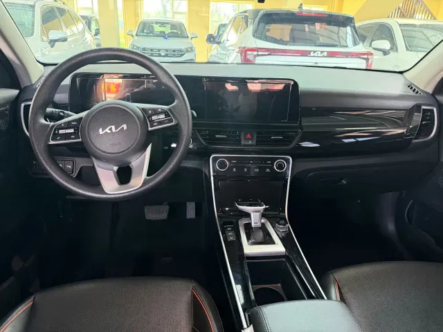 Kia Seltos — Фото автомобиля 13