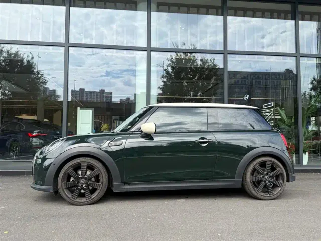 MINI Hatch — Фото автомобиля 4