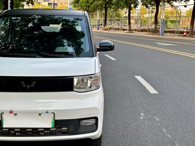 Wuling Hongguang Mini EV — Фото автомобиля 4