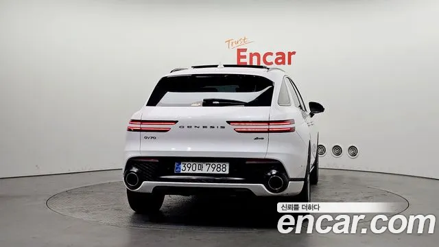 Genesis GV70 — Фото автомобиля 4