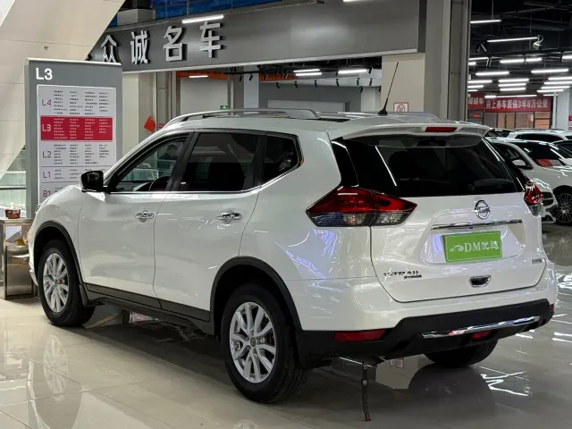 Nissan X-Trail — Фото автомобиля 6