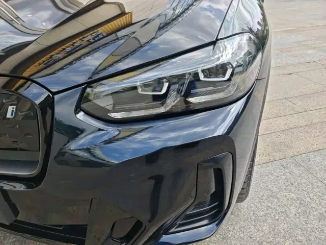 BMW iX3 — Фото автомобиля 23