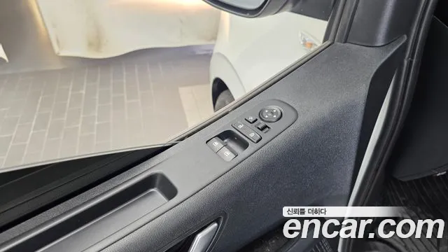 Hyundai Staria — Фото автомобиля 30