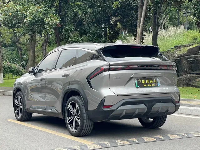 Geely Galaxy L7 — Фото автомобиля 8