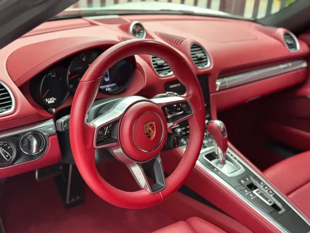 Porsche 718 — Фото автомобиля 8