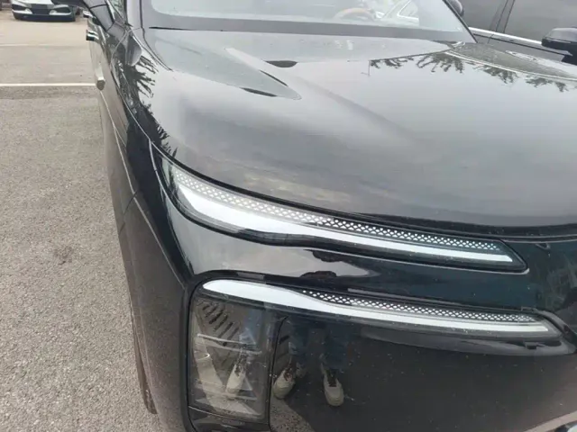 Denza Denza N8L 2025 Standard — Фото автомобиля 10