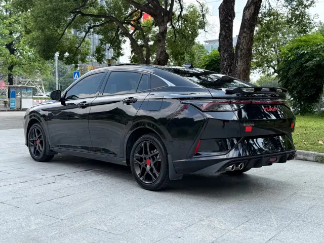 Dongfeng Yixuan — Фото автомобиля 14