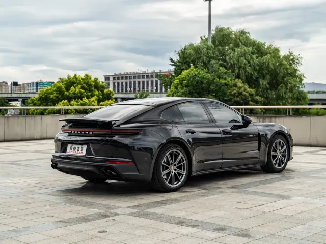 Porsche Panamera — Фото автомобиля 6